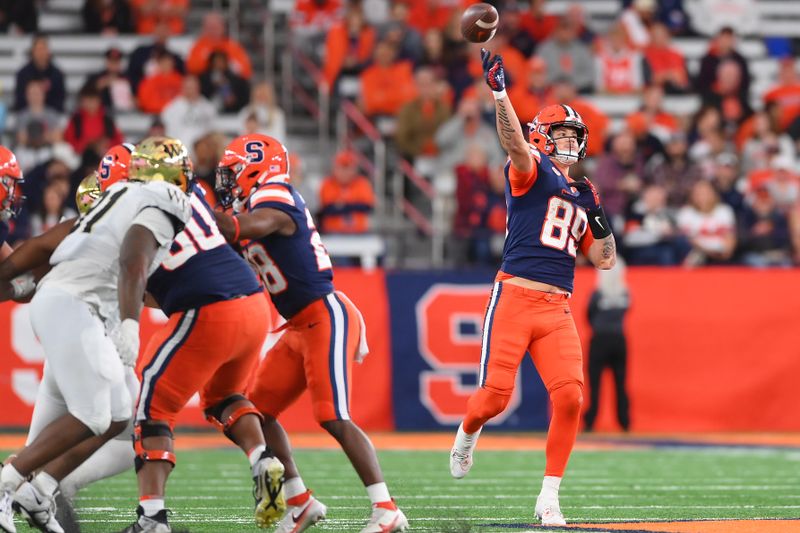 South Florida Bulls vs Syracuse Orange: Bulls Favored to Win in Upcoming Bowl Game