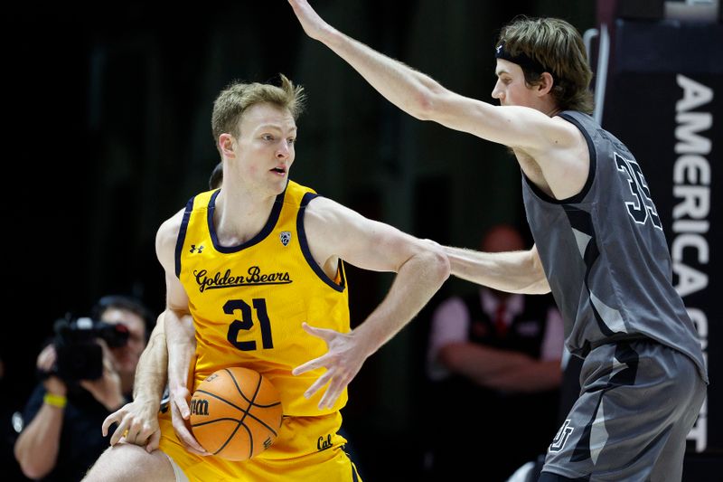 Feb 5, 2023; Salt Lake City, Utah, USA; California Golden Bears forward Lars Thiemann (21) and Utah Utes center Branden Carlson (35) battle in the second half at Jon M. Huntsman Center. Mandatory Credit: Jeffrey Swinger-USA TODAY Sports