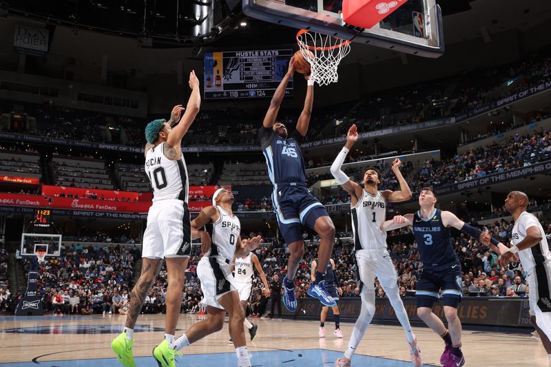 MEMPHIS, TN - FEBRUARY 3: GG Jackson II #45 of the Memphis Grizzlies drives to the basket during the game against the San Antonio Spurs  on February 3, 2025 at FedExForum in Memphis, Tennessee. NOTE TO USER: User expressly acknowledges and agrees that, by downloading and or using this photograph, User is consenting to the terms and conditions of the Getty Images License Agreement. Mandatory Copyright Notice: Copyright 2025 NBAE (Photo by Joe Murphy/NBAE via Getty Images)