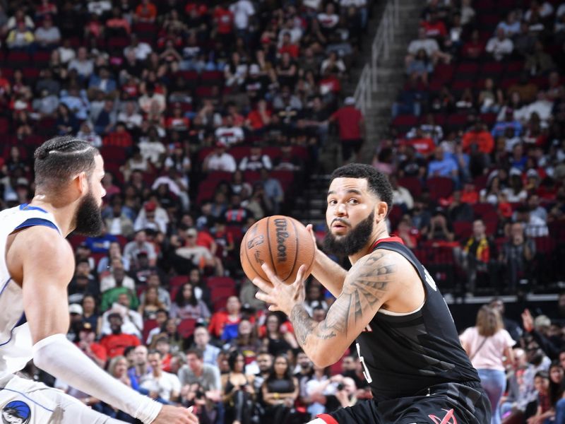 HOUSTON, TX - MARCH 14: Fred VanVleet #5 of the Houston Rockets handles the ball during the game against the Dallas Mavericks on March 14, 2025 at the Toyota Center in Houston, Texas. NOTE TO USER: User expressly acknowledges and agrees that, by downloading and or using this photograph, User is consenting to the terms and conditions of the Getty Images License Agreement. Mandatory Copyright Notice: Copyright 2025 NBAE (Photo by Logan Riely/NBAE via Getty Images)