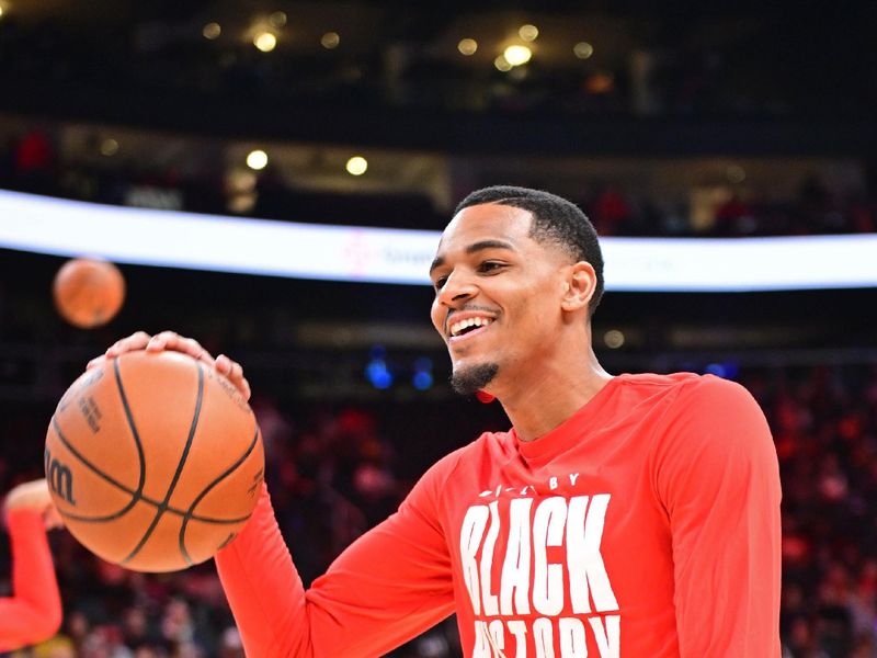 ATLANTA, GA - FEBRUARY 2: Dejounte Murray #5 of the Atlanta Hawks smiles before the game against the Phoenix Suns on February 2, 2024 at State Farm Arena in Atlanta, Georgia.  NOTE TO USER: User expressly acknowledges and agrees that, by downloading and/or using this Photograph, user is consenting to the terms and conditions of the Getty Images License Agreement. Mandatory Copyright Notice: Copyright 2024 NBAE (Photo by Adam Hagy/NBAE via Getty Images)