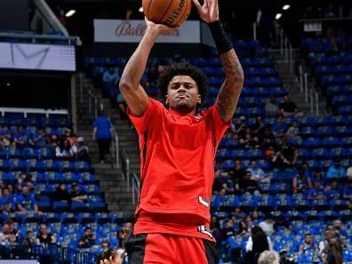 ORLANDO, FL - OCTOBER 25: Jalen Green #4 of the Houston Rockets warms up before the game the game against the Orlando Magic on October 25, 2023 at Amway Center in Orlando, Florida. NOTE TO USER: User expressly acknowledges and agrees that, by downloading and or using this photograph, User is consenting to the terms and conditions of the Getty Images License Agreement. Mandatory Copyright Notice: Copyright 2023 NBAE (Photo by Fernando Medina/NBAE via Getty Images)