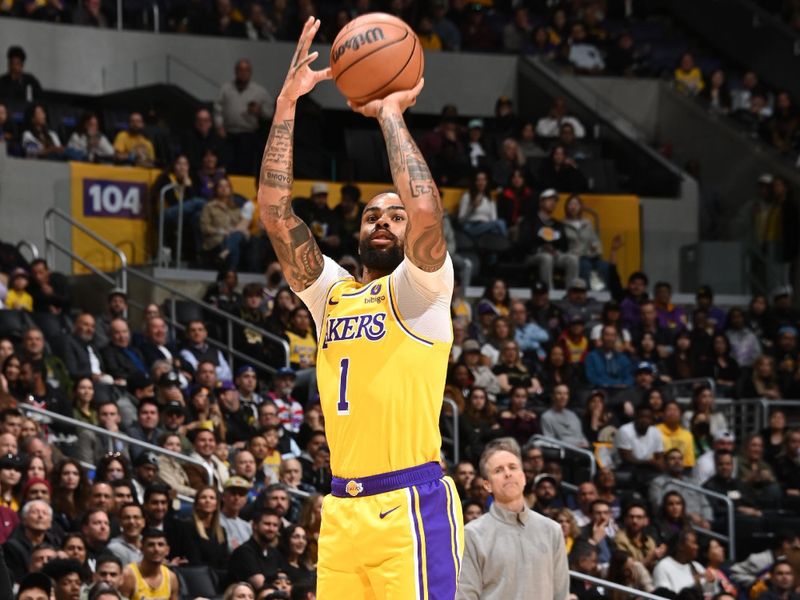 LOS ANGELES, CA - FEBRUARY 29: D'Angelo Russell #1 of the Los Angeles Lakers shoots the ball during the game against the Washington Wizards on February 29, 2024 at Crypto.Com Arena in Los Angeles, California. NOTE TO USER: User expressly acknowledges and agrees that, by downloading and/or using this Photograph, user is consenting to the terms and conditions of the Getty Images License Agreement. Mandatory Copyright Notice: Copyright 2024 NBAE (Photo by Andrew D. Bernstein/NBAE via Getty Images)