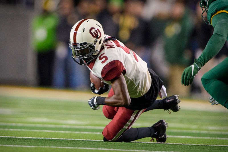 Nov 16, 2019; Waco, TX, USA; Oklahoma Sooners wide receiver A.D. Miller (5) makes a catch against the Baylor Bears during the first quarter at McLane Stadium. Mandatory Credit: Jerome Miron-USA TODAY Sports