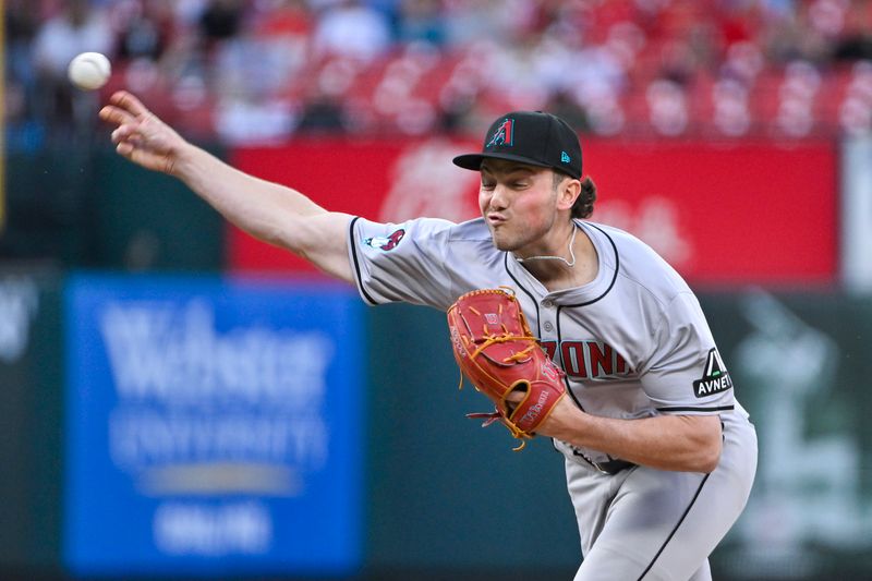 Apr 22, 2024; St. Louis, Missouri, USA;  Arizona Diamondbacks starting pitcher Brandon Pfaadt (32) pitches against the St. Louis Cardinals during the first inning at Busch Stadium. Mandatory Credit: Jeff Curry-USA TODAY Sports