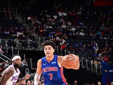 DETROIT, MI - DECEMBER 13: Killian Hayes #7 of the Detroit Pistons drives to the basket during the game against the Philadelphia 76ers on December 13, 2023 at Little Caesars Arena in Detroit, Michigan. NOTE TO USER: User expressly acknowledges and agrees that, by downloading and/or using this photograph, User is consenting to the terms and conditions of the Getty Images License Agreement. Mandatory Copyright Notice: Copyright 2023 NBAE (Photo by Chris Schwegler/NBAE via Getty Images)