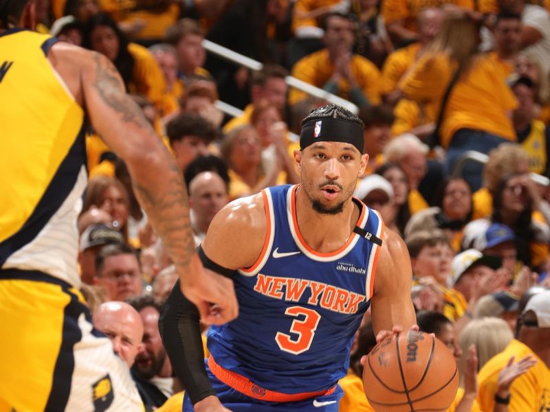 INDIANAPOLIS, IN - MAY 25:   Josh Hart #3 of the New York Knicks dribbles the ball during the game against the Indiana Pacers during Game 3 of the 2025 Eastern Conference Finals on May 25, 2025 at Gainbridge Fieldhouse in Indianapolis, Indiana. NOTE TO USER: User expressly acknowledges and agrees that, by downloading and or using this Photograph, user is consenting to the terms and conditions of the Getty Images License Agreement. Mandatory Copyright Notice: Copyright 2025 NBAE (Photo by Nathaniel S. Butler/NBAE via Getty Images)