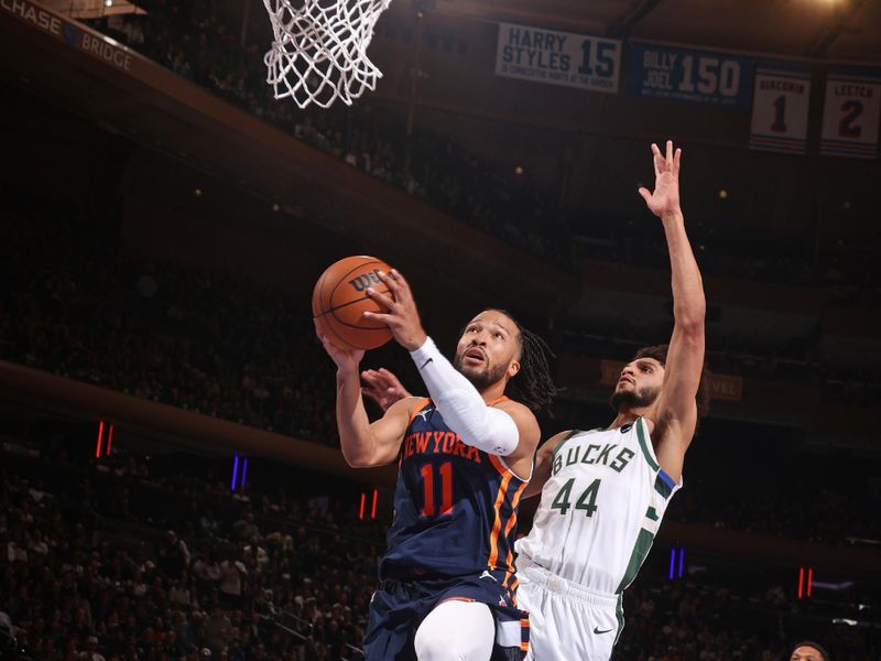 NEW YORK, NY - NOVEMBER 8: Jalen Brunson #11 of the New York Knicks drives to the basket during the game against the Milwaukee Bucks on November 8, 2024 at Madison Square Garden in New York City, New York.  NOTE TO USER: User expressly acknowledges and agrees that, by downloading and or using this photograph, User is consenting to the terms and conditions of the Getty Images License Agreement. Mandatory Copyright Notice: Copyright 2024 NBAE  (Photo by Nathaniel S. Butler/NBAE via Getty Images)