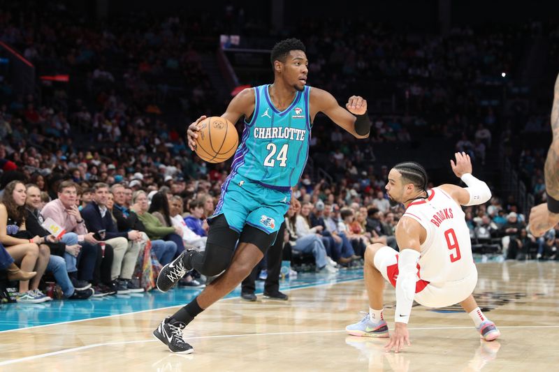 CHARLOTTE, NC - JANUARY 26:  Brandon Miller #24 of the Charlotte Hornets drives to the basket during the game against the Houston Rockets on January 26, 2024 at Spectrum Center in Charlotte, North Carolina. NOTE TO USER: User expressly acknowledges and agrees that, by downloading and or using this photograph, User is consenting to the terms and conditions of the Getty Images License Agreement.  Mandatory Copyright Notice:  Copyright 2024 NBAE (Photo by Brock Williams-Smith/NBAE via Getty Images)