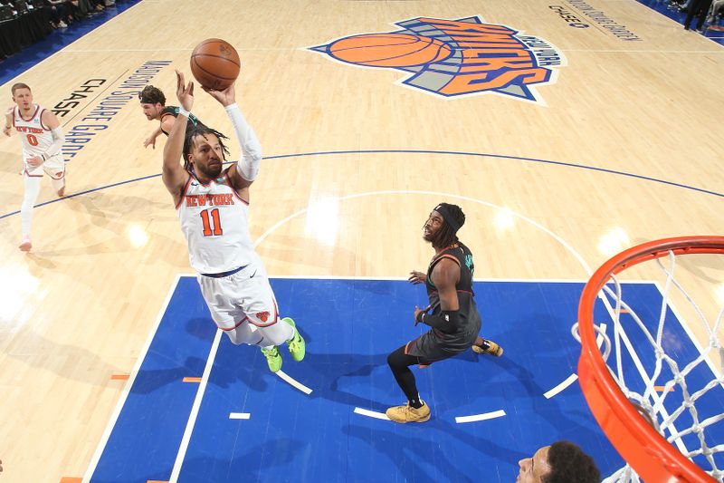 NEW YORK, NY - JANUARY 18: Jalen Brunson #11 of the New York Knicks shoots the ball during the game against the Washington Wizards on January 18, 2024 at Madison Square Garden in New York City, New York. NOTE TO USER: User expressly acknowledges and agrees that, by downloading and or using this photograph, User is consenting to the terms and conditions of the Getty Images License Agreement. Mandatory Copyright Notice: Copyright 2024 NBAE  (Photo by Nathaniel S. Butler/NBAE via Getty Images)