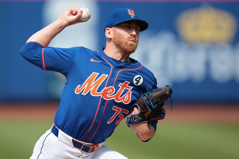 Jun 2, 2024; New York City, New York, USA; New York Mets relief pitcher Reed Garrett (75) delivers a pitch during the seventh inning against the Arizona Diamondbacks at Citi Field. Mandatory Credit: Vincent Carchietta-USA TODAY Sports