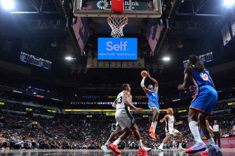 SAN ANTONIO, TX - OCTOBER 7: Jalen Williams #8 of the Oklahoma City Thunder shoots the ball during the game against the San Antonio Spurs during a NBA preseason game on October 7, 2024 at the Frost Bank Center in San Antonio, Texas. NOTE TO USER: User expressly acknowledges and agrees that, by downloading and or using this photograph, user is consenting to the terms and conditions of the Getty Images License Agreement. Mandatory Copyright Notice: Copyright 2024 NBAE (Photos by Michael Gonzales/NBAE via Getty Images)