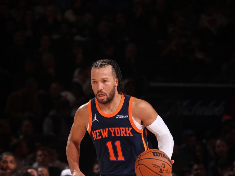 NEW YORK, NY - OCTOBER 28: Jalen Brunson #11 of the New York Knicks dribbles the ball during the game against the Cleveland Cavaliers on October 28, 2024 at Madison Square Garden in New York City, New York.  NOTE TO USER: User expressly acknowledges and agrees that, by downloading and or using this photograph, User is consenting to the terms and conditions of the Getty Images License Agreement. Mandatory Copyright Notice: Copyright 2024 NBAE  (Photo by Nathaniel S. Butler/NBAE via Getty Images)