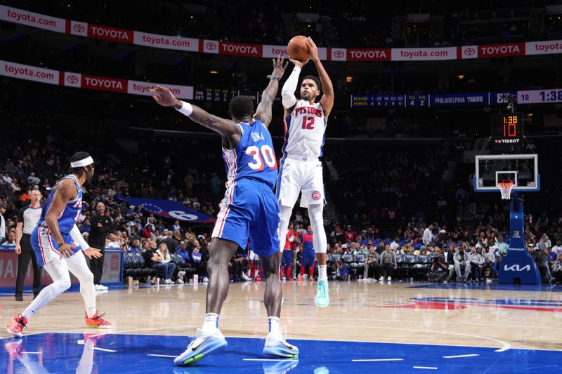 PHILADELPHIA, PA - OCTOBER 30: Tobias Harris #12 of the Detroit Pistons shoots the ball during the game against the Philadelphia 76ers on October 30, 2024 at the Wells Fargo Center in Philadelphia, Pennsylvania NOTE TO USER: User expressly acknowledges and agrees that, by downloading and/or using this Photograph, user is consenting to the terms and conditions of the Getty Images License Agreement. Mandatory Copyright Notice: Copyright 2024 NBAE (Photo by Jesse D. Garrabrant/NBAE via Getty Images)