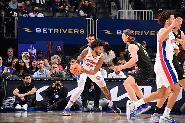 DETROIT, MI - DECEMBER 21: Marvin Bagley III #35 of the Detroit Pistons handles the ball during the game against the Utah Jazz on December 21, 2023 at Little Caesars Arena in Detroit, Michigan. NOTE TO USER: User expressly acknowledges and agrees that, by downloading and/or using this photograph, User is consenting to the terms and conditions of the Getty Images License Agreement. Mandatory Copyright Notice: Copyright 2023 NBAE (Photo by Chris Schwegler/NBAE via Getty Images)
