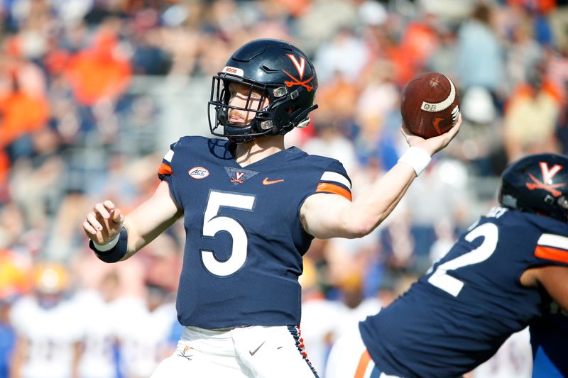 Scott Stadium Showdown: Virginia Cavaliers vs Pittsburgh Panthers in Football Face-Off