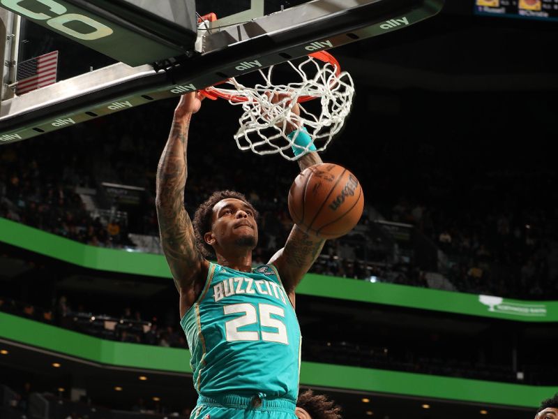 CHARLOTTE, NC - FEBRUARY 5: P.J. Washington #25 of the Charlotte Hornets dunks the ball during the game against the Los Angeles Lakers on February 5, 2024 at Spectrum Center in Charlotte, North Carolina. NOTE TO USER: User expressly acknowledges and agrees that, by downloading and or using this photograph, User is consenting to the terms and conditions of the Getty Images License Agreement. Mandatory Copyright Notice: Copyright 2024 NBAE (Photo by Kent Smith/NBAE via Getty Images)