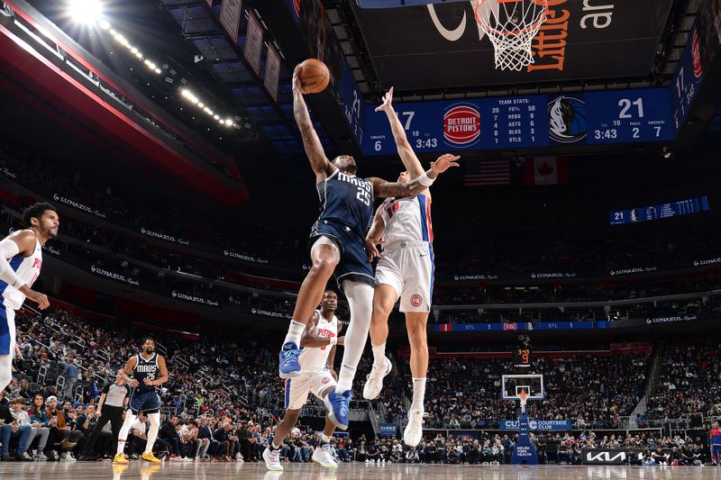 DETROIT, MI - JANUARY 31: P.J Washington #25 of the Dallas Mavericks drives to the basket during the game against the Detroit Pistons on January 31, 2025 at Little Caesars Arena in Detroit, Michigan. NOTE TO USER: User expressly acknowledges and agrees that, by downloading and/or using this photograph, User is consenting to the terms and conditions of the Getty Images License Agreement. Mandatory Copyright Notice: Copyright 2025 NBAE (Photo by Chris Schwegler/NBAE via Getty Images)