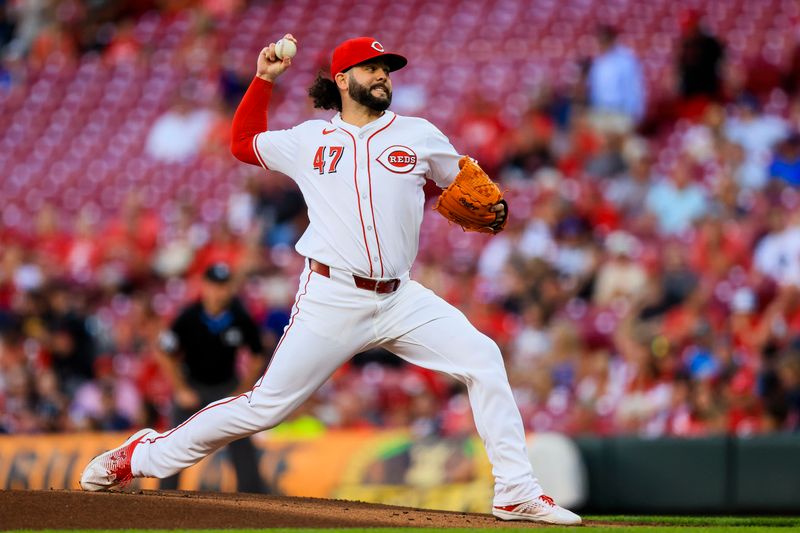 Sep 18, 2024; Cincinnati, Ohio, USA; Cincinnati Reds starting pitcher Jakob Junis (47) pitches against the Atlanta Braves in the first inning at Great American Ball Park. Mandatory Credit: Katie Stratman-Imagn Images