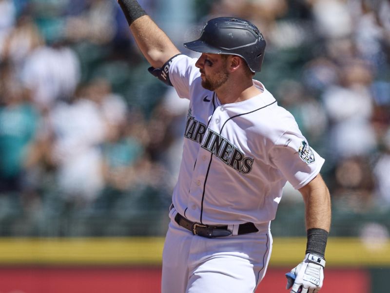 Mariners vs Red Sox: Spotlight on Lucas Raley's Stellar Performance