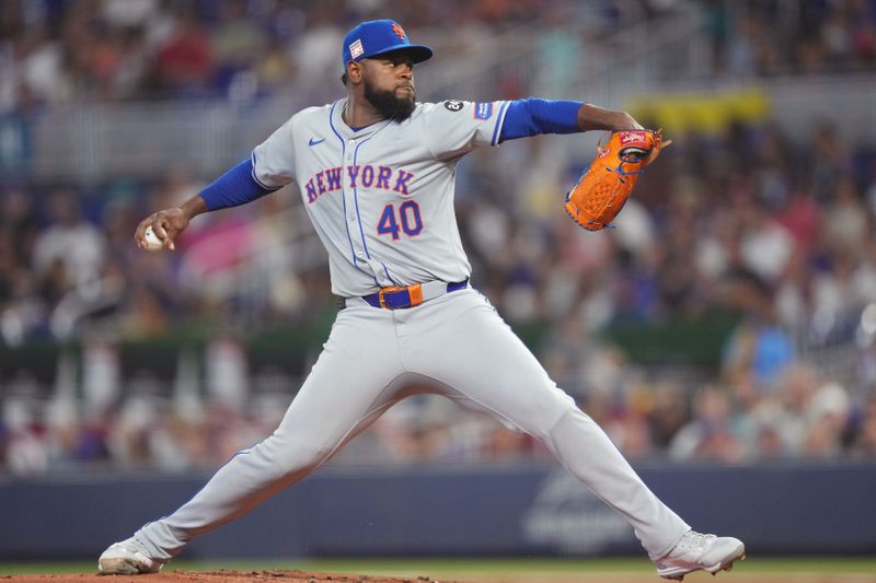 Jul 20, 2024; Miami, Florida, USA;  New York Mets starting pitcher Luis Severino (40) throws against the Miami Marlins in the first inning at loanDepot Park. Mandatory Credit: Jim Rassol-USA TODAY Sports