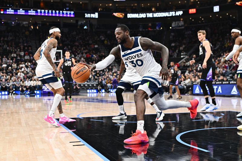 SALT LAKE CITY, UT - JANUARY 30:  Julius Randle #30 of the Minnesota Timberwolves handles the ball during the game against the Utah Jazz on January 30, 2025 at Delta Center in Salt Lake City, Utah. NOTE TO USER: User expressly acknowledges and agrees that, by downloading and or using this Photograph, User is consenting to the terms and conditions of the Getty Images License Agreement. Mandatory Copyright Notice: Copyright 2025 NBAE (Photo by Melissa Majchrzak/NBAE via Getty Images)