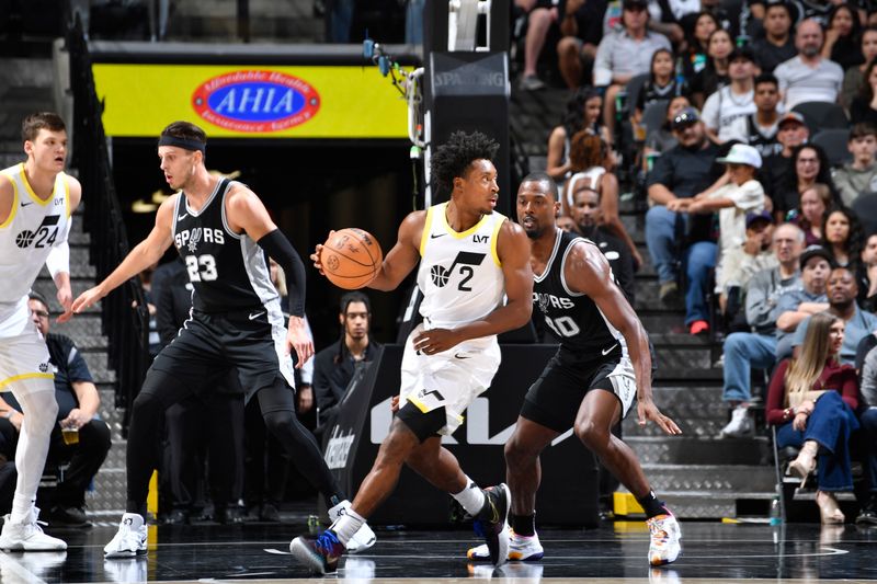 SAN ANTONIO, TX - NOVEMBER 9: Collin Sexton #2 of the Utah Jazz dribbles the ball during the game against the San Antonio Spurs on November 9, 2024 at the Frost Bank Center in San Antonio, Texas. NOTE TO USER: User expressly acknowledges and agrees that, by downloading and or using this photograph, user is consenting to the terms and conditions of the Getty Images License Agreement. Mandatory Copyright Notice: Copyright 2024 NBAE (Photos by Logan Riely/NBAE via Getty Images)