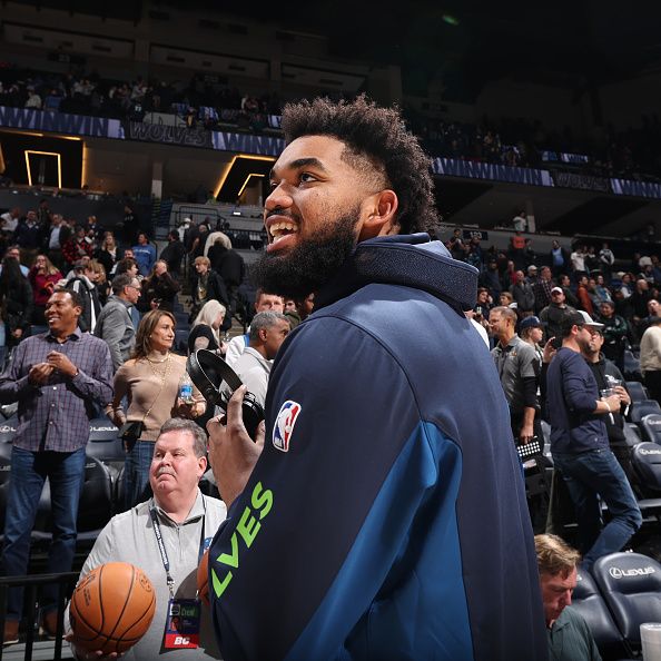 MINNEAPOLIS, MN -  NOVEMBER 1: Karl-Anthony Towns #32 of the Minnesota Timberwolves smiles after the game against the Denver Nuggets on November 1, 2023 at Target Center in Minneapolis, Minnesota. NOTE TO USER: User expressly acknowledges and agrees that, by downloading and or using this Photograph, user is consenting to the terms and conditions of the Getty Images License Agreement. Mandatory Copyright Notice: Copyright 2023 NBAE (Photo by David Sherman/NBAE via Getty Images)