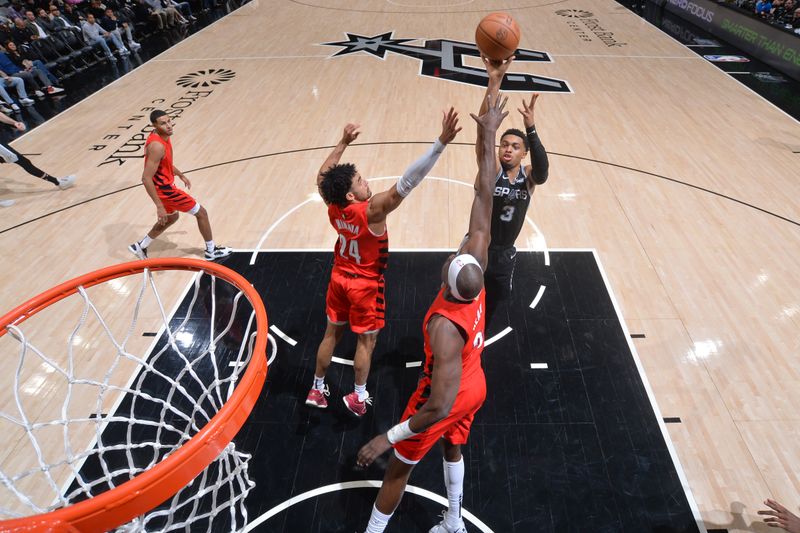 SAN ANTONIO, TX - JANUARY 26: Keldon Johnson #3 of the San Antonio Spurs shoots the ball during the game against the Portland Trail Blazers on January 26, 2024 at the Frost Bank Center in San Antonio, Texas. NOTE TO USER: User expressly acknowledges and agrees that, by downloading and or using this photograph, user is consenting to the terms and conditions of the Getty Images License Agreement. Mandatory Copyright Notice: Copyright 2024 NBAE (Photos by Michael Gonzales/NBAE via Getty Images)