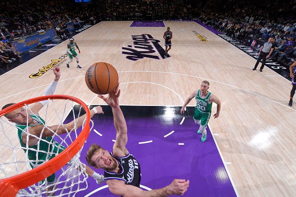 SACRAMENTO, CA - DECEMBER 20: Domantas Sabonis #10 of the Sacramento Kings goes to the basket during the game  on December 20, 2023 at Golden 1 Center in Sacramento, California. NOTE TO USER: User expressly acknowledges and agrees that, by downloading and or using this Photograph, user is consenting to the terms and conditions of the Getty Images License Agreement. Mandatory Copyright Notice: Copyright 2023 NBAE (Photo by Rocky Widner/NBAE via Getty Images)