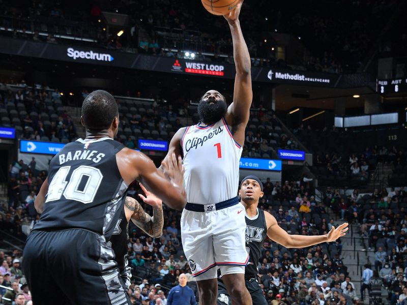 SAN ANTONIO, TX - JANUARY 29: James Harden #1 of the LA Clippers shoots the ball during the game against the San Antonio Spurs on January 29, 2025 at the Frost Bank Center in San Antonio, Texas. NOTE TO USER: User expressly acknowledges and agrees that, by downloading and or using this photograph, user is consenting to the terms and conditions of the Getty Images License Agreement. Mandatory Copyright Notice: Copyright 2025 NBAE (Photos by Michael Gonzales/NBAE via Getty Images)