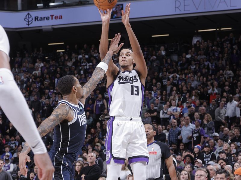 SACRAMENTO, CA - MARCH 29:  Keegan Murray #13 of the Sacramento Kings shoots a 3-point basket during the game  on March 29, 2024 at Golden 1 Center in Sacramento, California. NOTE TO USER: User expressly acknowledges and agrees that, by downloading and or using this Photograph, user is consenting to the terms and conditions of the Getty Images License Agreement. Mandatory Copyright Notice: Copyright 2024 NBAE (Photo by Rocky Widner/NBAE via Getty Images)