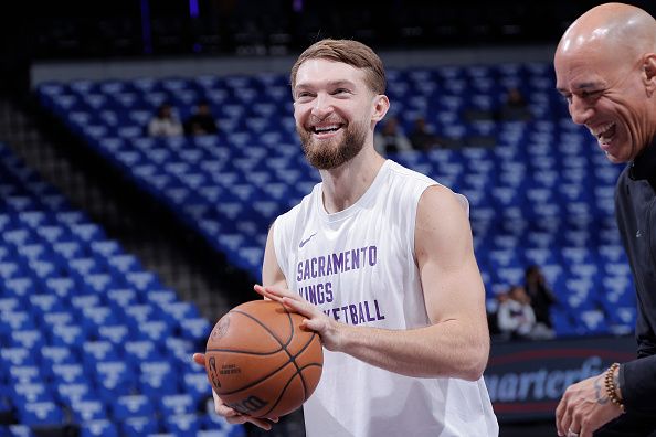 Clash at American Airlines Center: Sacramento Kings Take On Dallas Mavericks