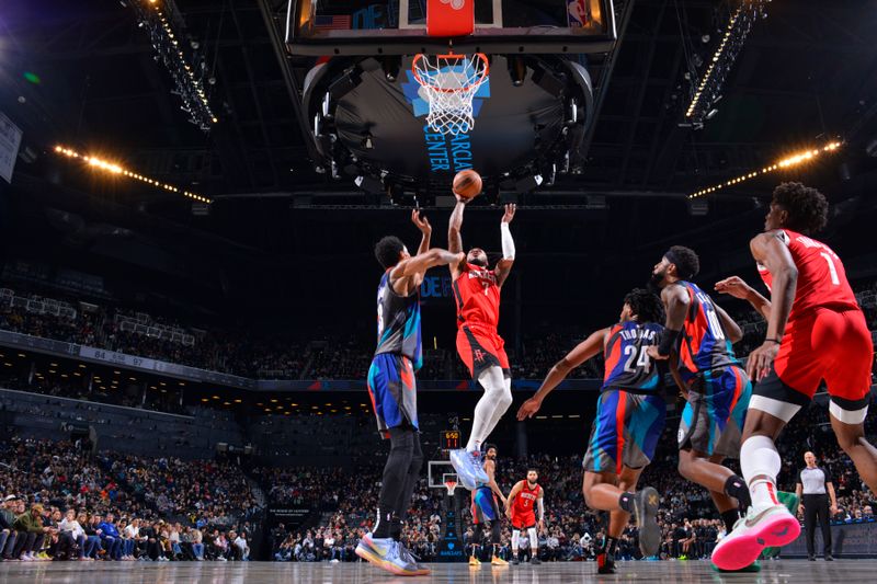 BROOKLYN, NY - JANUARY 27: Cam Whitmore #7 of the Houston Rockets drives to the basket during the game against the Brooklyn Nets on January 27, 2024 at Barclays Center in Brooklyn, New York. NOTE TO USER: User expressly acknowledges and agrees that, by downloading and or using this Photograph, user is consenting to the terms and conditions of the Getty Images License Agreement. Mandatory Copyright Notice: Copyright 2024 NBAE (Photo by Jesse D. Garrabrant/NBAE via Getty Images)