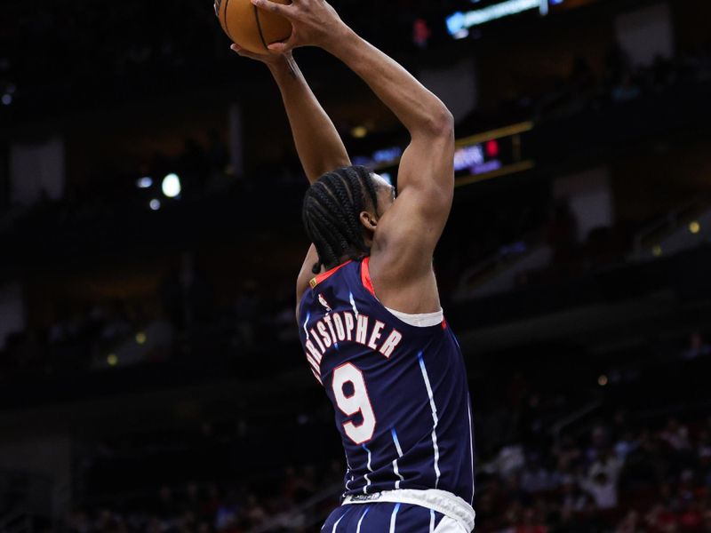 HOUSTON, TEXAS - FEBRUARY 03: Josh Christopher #9 of the Houston Rockets dunks the ball against the Toronto Raptors during the first half at Toyota Center on February 03, 2023 in Houston, Texas. NOTE TO USER: User expressly acknowledges and agrees that, by downloading and or using this photograph, User is consenting to the terms and conditions of the Getty Images License Agreement. (Photo by Carmen Mandato/Getty Images)