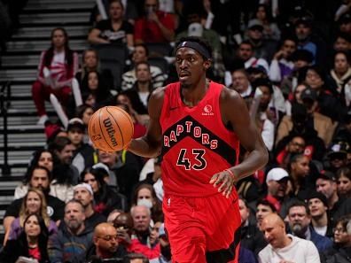 TORONTO, CANADA - NOVEMBER 29:  Pascal Siakam #43 of the Toronto Raptors handles the ball during the game  on November 29, 2023 at the Scotiabank Arena in Toronto, Ontario, Canada.  NOTE TO USER: User expressly acknowledges and agrees that, by downloading and or using this Photograph, user is consenting to the terms and conditions of the Getty Images License Agreement.  Mandatory Copyright Notice: Copyright 2023 NBAE (Photo by Mark Blinch/NBAE via Getty Images)