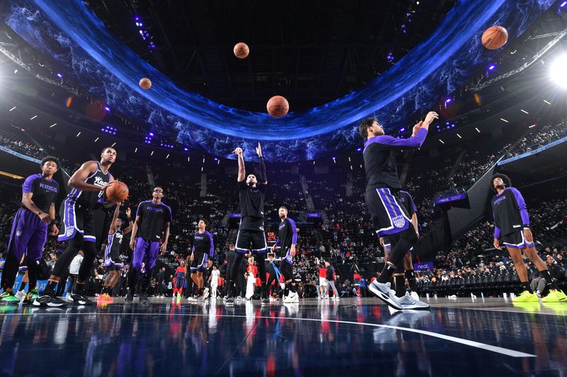 INGLEWOOD, CA - OCTOBER 17: The Sacramento Kings warm up before the game against the LA Clippers on October 17, 2024 at Intuit Dome in Los Angeles, California. NOTE TO USER: User expressly acknowledges and agrees that, by downloading and/or using this Photograph, user is consenting to the terms and conditions of the Getty Images License Agreement. Mandatory Copyright Notice: Copyright 2024 NBAE (Photo by Juan Ocampo/NBAE via Getty Images)