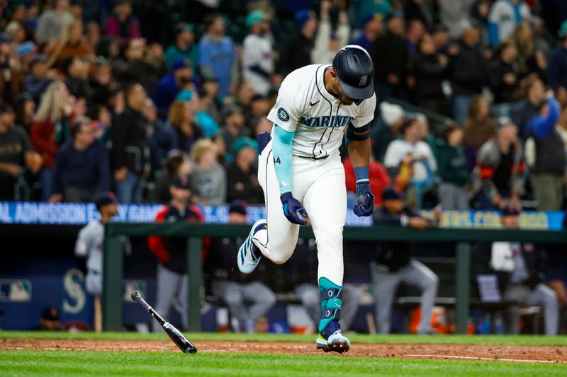 Mariners and Guardians Clash: Betting Odds Highlight Key Matchup