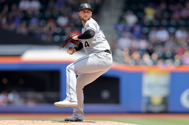 Jul 20, 2023; New York City, New York, USA; Chicago White Sox starting pitcher Michael Kopech (34) pitches against the New York Mets during the first inning at Citi Field. Mandatory Credit: Brad Penner-USA TODAY Sports