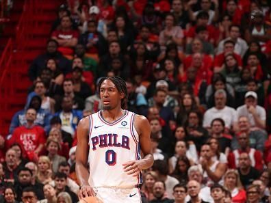 Philadelphia 76ers vs Atlanta Hawks: Tyrese Maxey Leads the Charge at State Farm Arena