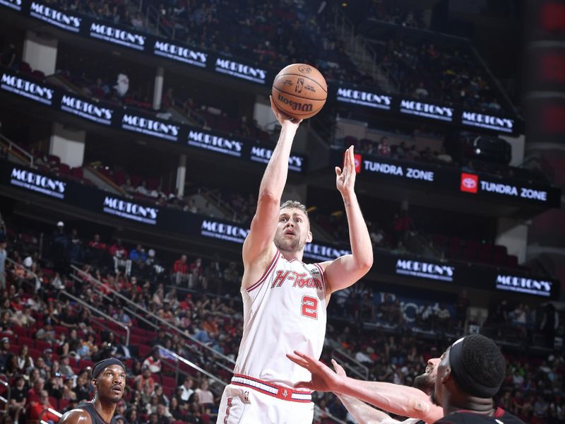 HOUSTON, TX - APRIL 5: Jock Landale #2 of the Houston Rockets shoots the ball during the game against the Miami Heat on April 5, 2024 at the Toyota Center in Houston, Texas. NOTE TO USER: User expressly acknowledges and agrees that, by downloading and or using this photograph, User is consenting to the terms and conditions of the Getty Images License Agreement. Mandatory Copyright Notice: Copyright 2024 NBAE (Photo by Logan Riely/NBAE via Getty Images)