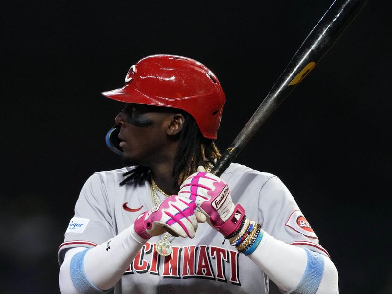 Aug 24, 2023; Phoenix, Arizona, USA; Cincinnati Reds shortstop Elly De La Cruz (44) bats against the Arizona Diamondbacks during the fourth inning at Chase Field. Mandatory Credit: Joe Camporeale-USA TODAY Sports