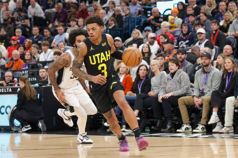 SALT LAKE CITY, UT - OCTOBER 31:  Keyonte George #3 of the Utah Jazz dribbles the ball during the game on October 31, 2024 at Delta Center in Salt Lake City, Utah. NOTE TO USER: User expressly acknowledges and agrees that, by downloading and or using this Photograph, User is consenting to the terms and conditions of the Getty Images License Agreement. Mandatory Copyright Notice: Copyright 2024 NBAE (Photo by Chris Nicoll/NBAE via Getty Images)