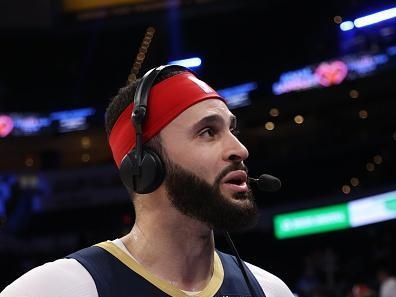 OKLAHOMA CITY, OK - NOVEMBER 1: Larry Nance Jr. #22 of the New Orleans Pelicans talks to the media after the game against the Oklahoma City Thunder on November 1, 2023 at Paycom Arena in Oklahoma City, Oklahoma. NOTE TO USER: User expressly acknowledges and agrees that, by downloading and or using this photograph, User is consenting to the terms and conditions of the Getty Images License Agreement. Mandatory Copyright Notice: Copyright 2023 NBAE (Photo by Joe Murphy/NBAE via Getty Images)