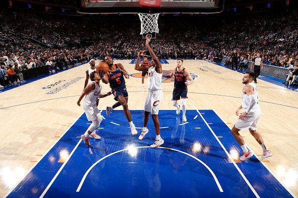 NEW YORK, NY - NOVEMBER 1: Immanuel Quickley #5 of the New York Knicks shoots the ball during the game against the Cleveland Cavaliers on November 1, 2023 at Madison Square Garden in New York City, New York.  NOTE TO USER: User expressly acknowledges and agrees that, by downloading and or using this photograph, User is consenting to the terms and conditions of the Getty Images License Agreement. Mandatory Copyright Notice: Copyright 2023 NBAE  (Photo by Nathaniel S. Butler/NBAE via Getty Images)