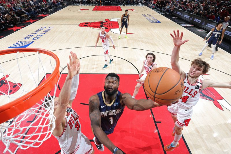 CHICAGO, IL - JANUARY 14: Zion Williamson #1 of the New Orleans Pelicans drives to the basket during the game against the Chicago Bulls on January 14, 2025 at United Center in Chicago, Illinois. NOTE TO USER: User expressly acknowledges and agrees that, by downloading and or using this photograph, User is consenting to the terms and conditions of the Getty Images License Agreement. Mandatory Copyright Notice: Copyright 2025 NBAE (Photo by Jeff Haynes/NBAE via Getty Images)