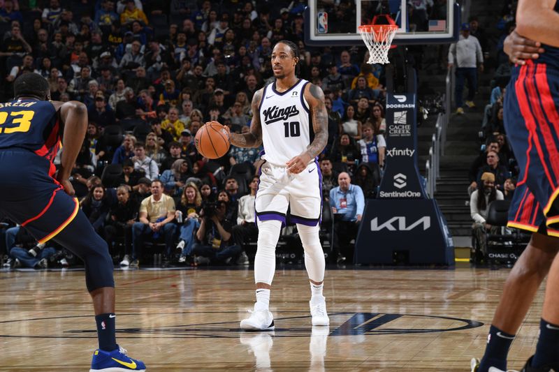 SAN FRANCISCO, CA - JANUARY 5: DeMar DeRozan #10 of the Sacramento Kings handles the ball during the game against the Golden State Warriors on January 5, 2025 at Chase Center in San Francisco, California. NOTE TO USER: User expressly acknowledges and agrees that, by downloading and or using this photograph, user is consenting to the terms and conditions of Getty Images License Agreement. Mandatory Copyright Notice: Copyright 2025 NBAE (Photo by Noah Graham/NBAE via Getty Images)