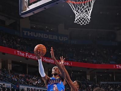 OKLAHOMA CITY, OK - OCTOBER 30:  Shai Gilgeous-Alexander #2 of the Oklahoma City Thunder drives to the basket during the game against the Detroit Pistons on October 30, 2023 at Paycom Arena in Oklahoma City, Oklahoma. NOTE TO USER: User expressly acknowledges and agrees that, by downloading and or using this photograph, User is consenting to the terms and conditions of the Getty Images License Agreement. Mandatory Copyright Notice: Copyright 2023 NBAE (Photo by Zach Beeker/NBAE via Getty Images)