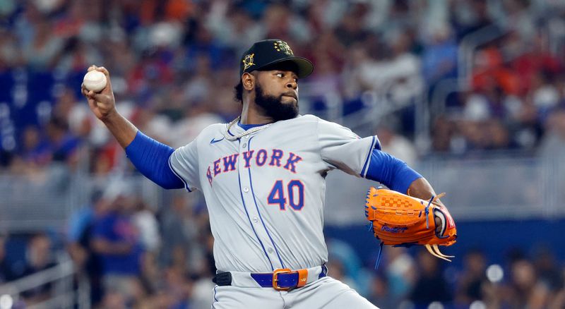 May 18, 2024; Miami, Florida, USA;  New York Mets starting pitcher Luis Severino (40) delivers a pitch in the first inning at loanDepot Park. Mandatory Credit: Rhona Wise-USA TODAY Sports