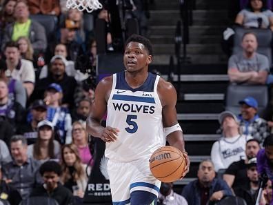 SACRAMENTO, CA - DECEMBER 23: Anthony Edwards #5 of the Minnesota Timberwolves brings the ball up court against the Sacramento Kings on December 23, 2023 at Golden 1 Center in Sacramento, California. NOTE TO USER: User expressly acknowledges and agrees that, by downloading and or using this Photograph, user is consenting to the terms and conditions of the Getty Images License Agreement. Mandatory Copyright Notice: Copyright 2023 NBAE (Photo by Rocky Widner/NBAE via Getty Images)